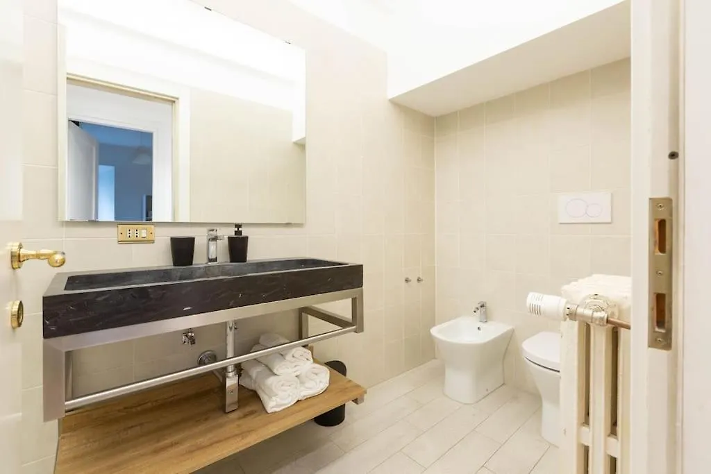 Brera Cozy Flat Apartment Milan