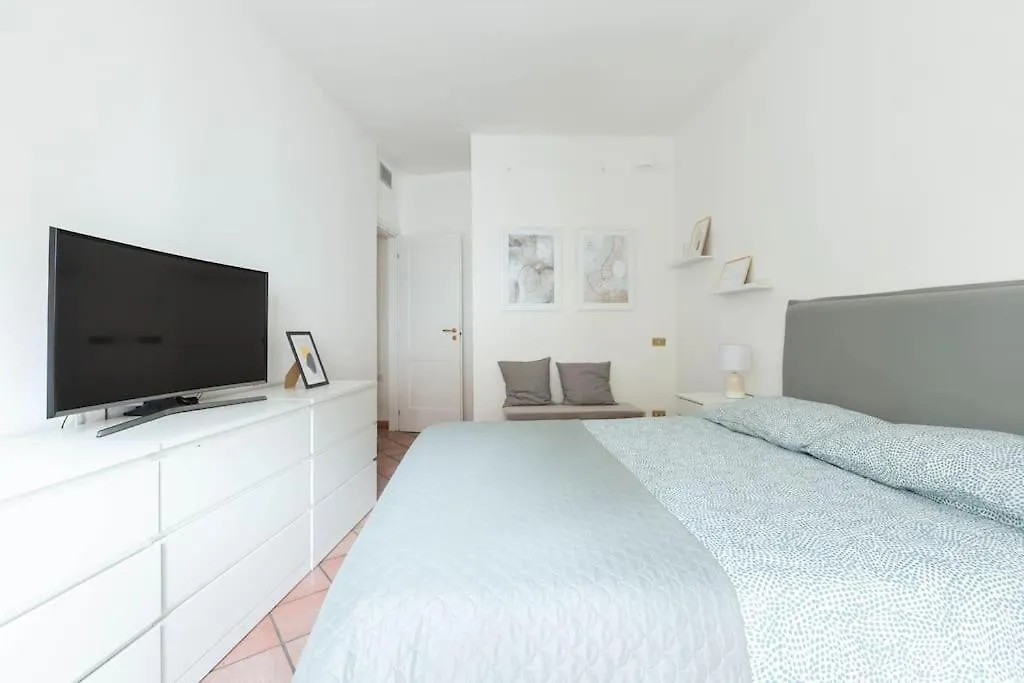 Brera Cozy Flat Apartment Milan